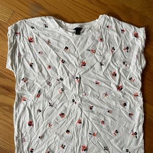 Ann Taylor xs Embroidered Flower Shirt